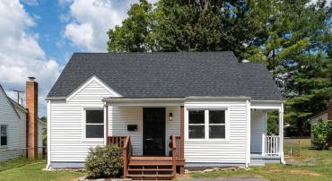 517 KING AVE, WAYNESBORO, Virginia 22980, 2 Bedrooms Bedrooms, ,1 BathroomBathrooms,Residential,For sale,517 KING AVE,668444 MLS # 668444