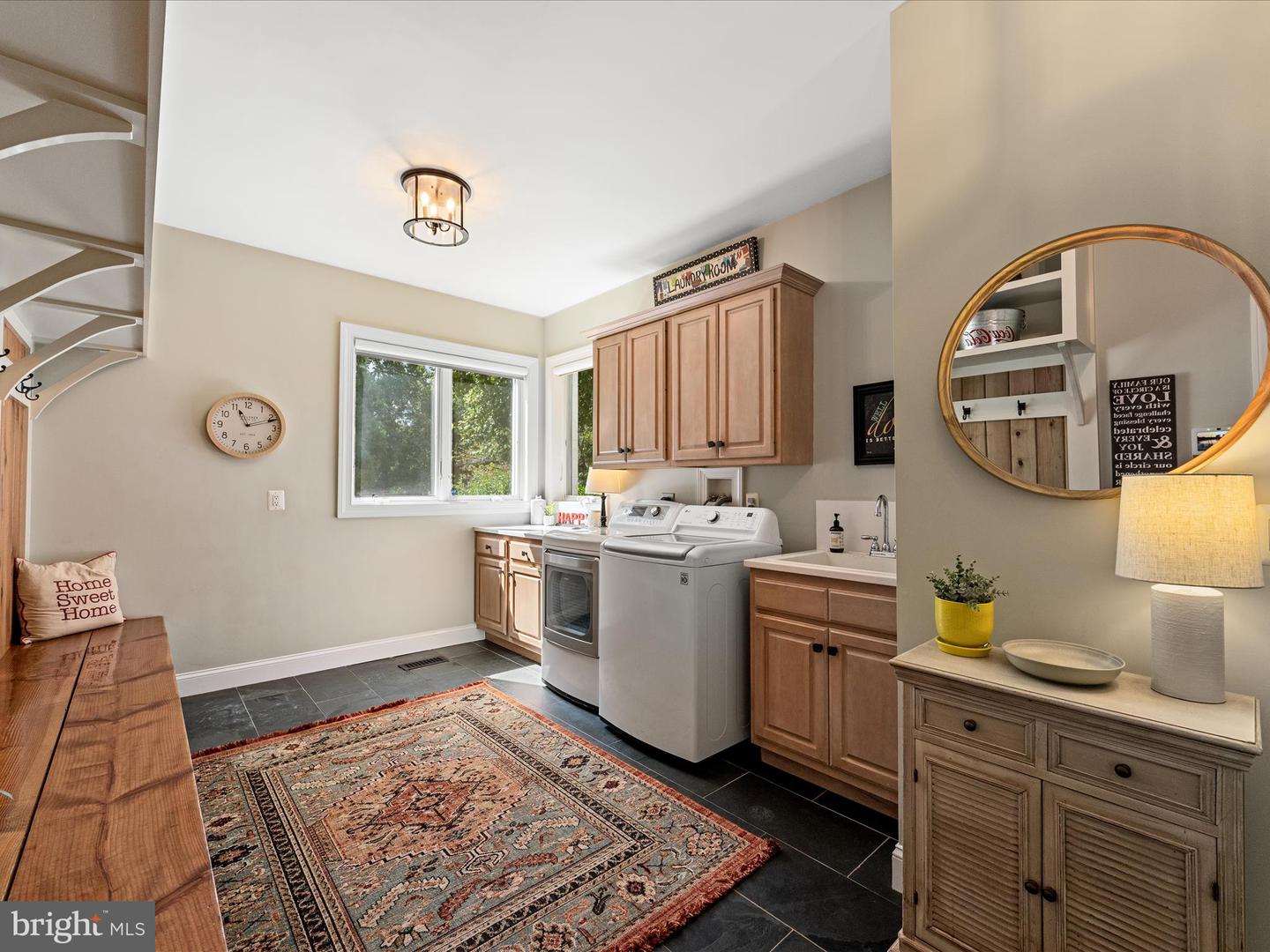 40671 HANNAH DR, WATERFORD, Virginia 20197, 4 Bedrooms Bedrooms, ,5 BathroomsBathrooms,Residential,For sale,40671 HANNAH DR,VALO2105442 MLS # VALO2105442