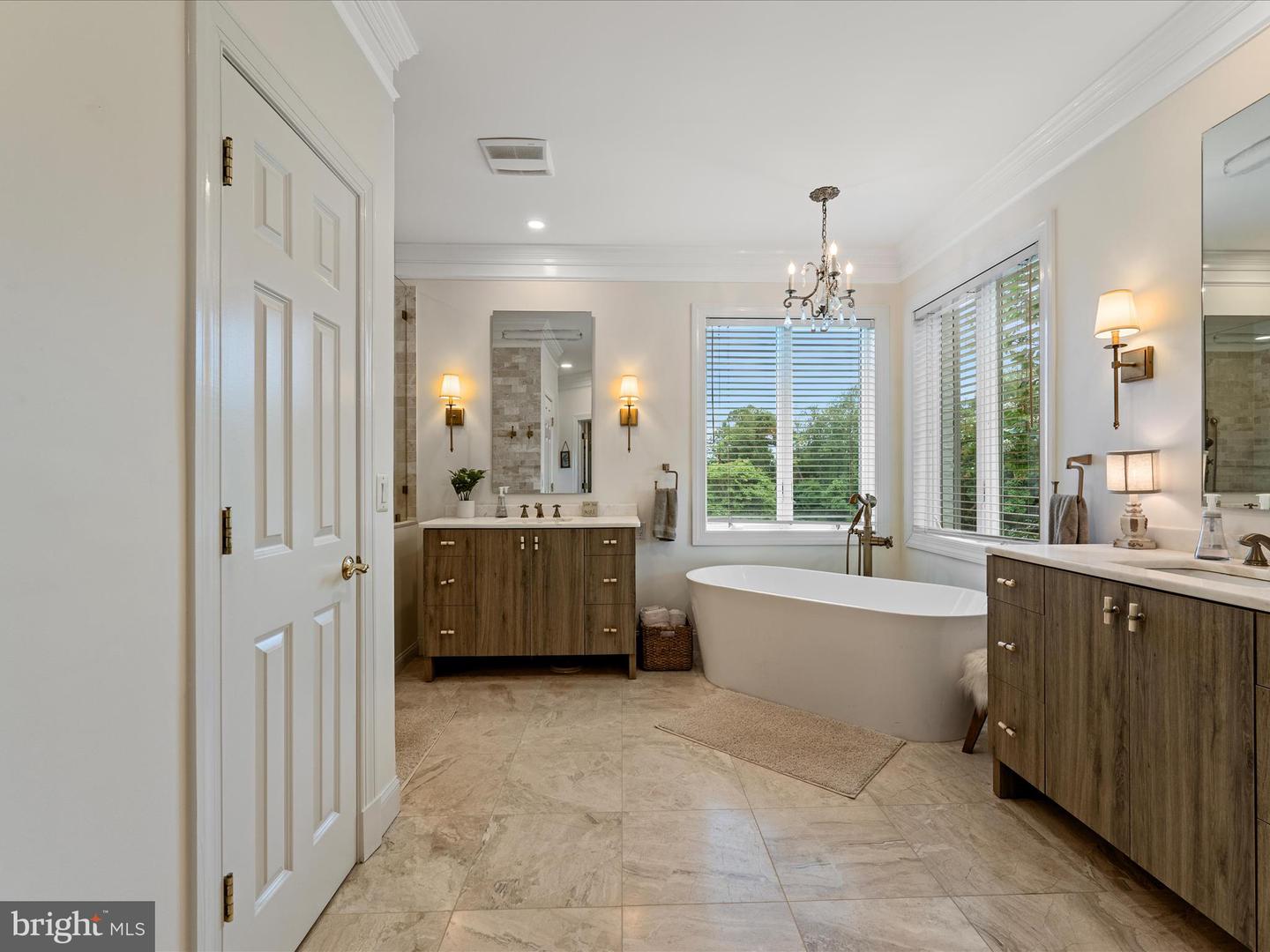 40671 HANNAH DR, WATERFORD, Virginia 20197, 4 Bedrooms Bedrooms, ,5 BathroomsBathrooms,Residential,For sale,40671 HANNAH DR,VALO2105442 MLS # VALO2105442