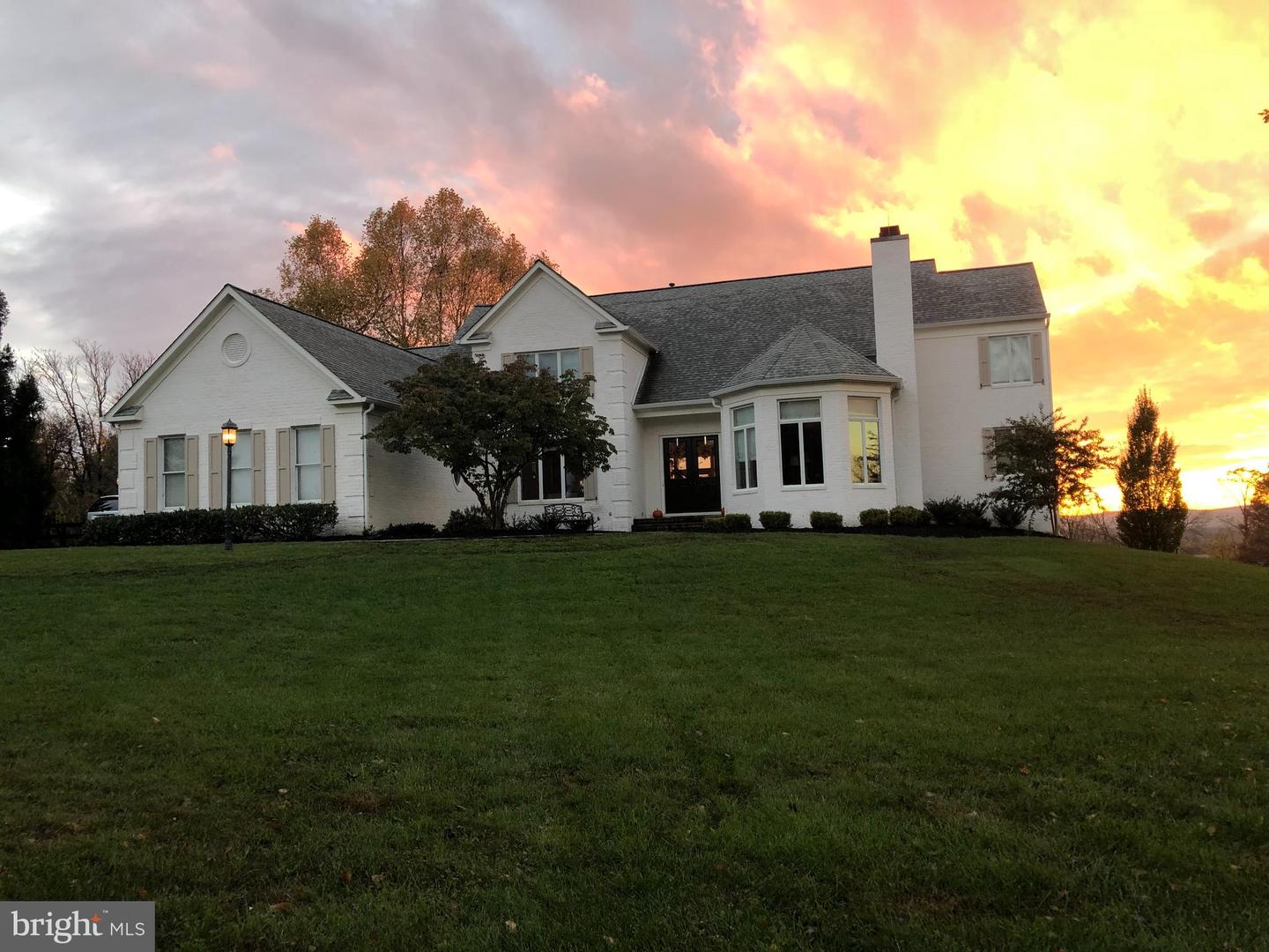 40671 HANNAH DR, WATERFORD, Virginia 20197, 4 Bedrooms Bedrooms, ,5 BathroomsBathrooms,Residential,For sale,40671 HANNAH DR,VALO2105442 MLS # VALO2105442