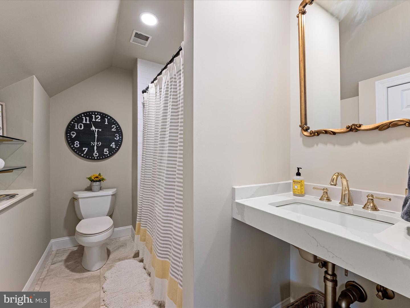 40671 HANNAH DR, WATERFORD, Virginia 20197, 4 Bedrooms Bedrooms, ,5 BathroomsBathrooms,Residential,For sale,40671 HANNAH DR,VALO2105442 MLS # VALO2105442