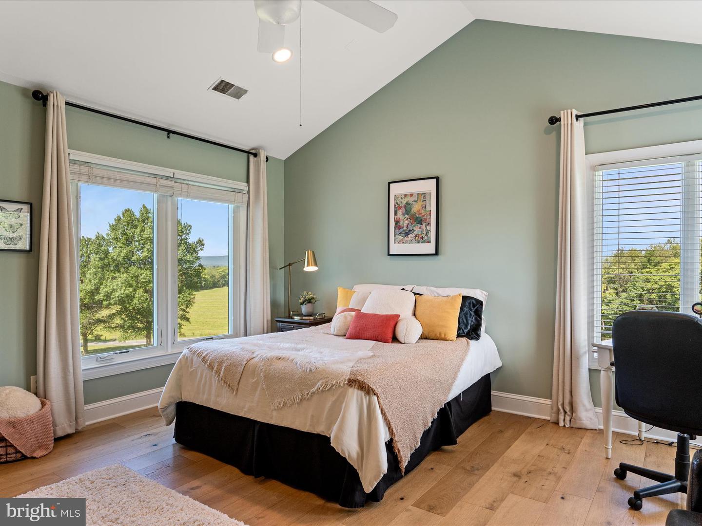 40671 HANNAH DR, WATERFORD, Virginia 20197, 4 Bedrooms Bedrooms, ,5 BathroomsBathrooms,Residential,For sale,40671 HANNAH DR,VALO2105442 MLS # VALO2105442