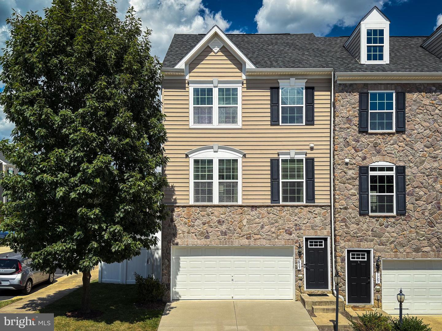 1785 ROCKLEDGE TER, WOODBRIDGE, Virginia 22192, 3 Bedrooms Bedrooms, ,2 BathroomsBathrooms,Residential,For sale,1785 ROCKLEDGE TER,VAPW2102998 MLS # VAPW2102998