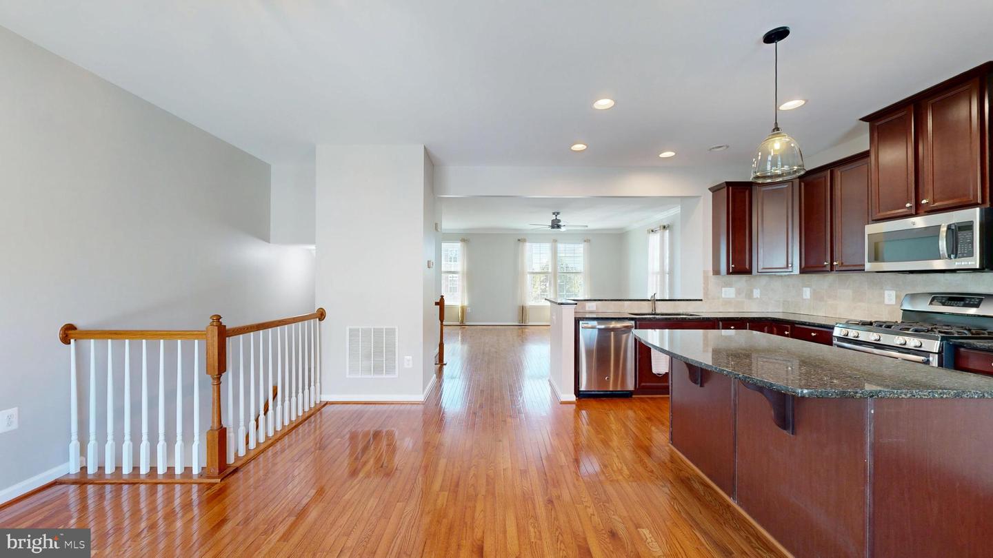 1785 ROCKLEDGE TER, WOODBRIDGE, Virginia 22192, 3 Bedrooms Bedrooms, ,2 BathroomsBathrooms,Residential,For sale,1785 ROCKLEDGE TER,VAPW2102998 MLS # VAPW2102998