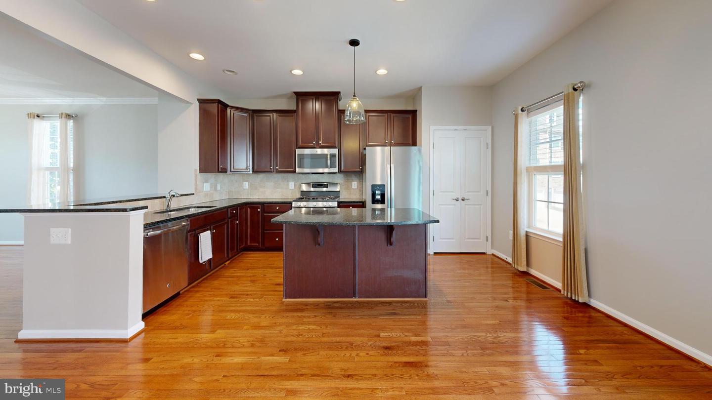 1785 ROCKLEDGE TER, WOODBRIDGE, Virginia 22192, 3 Bedrooms Bedrooms, ,2 BathroomsBathrooms,Residential,For sale,1785 ROCKLEDGE TER,VAPW2102998 MLS # VAPW2102998