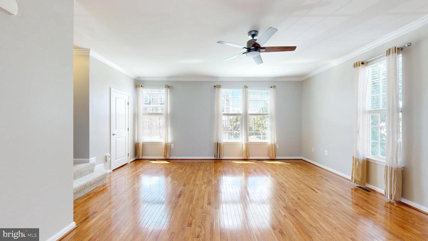 1785 ROCKLEDGE TER, WOODBRIDGE, Virginia 22192, 3 Bedrooms Bedrooms, ,2 BathroomsBathrooms,Residential,For sale,1785 ROCKLEDGE TER,VAPW2102998 MLS # VAPW2102998