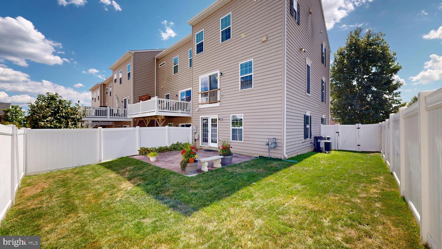 1785 ROCKLEDGE TER, WOODBRIDGE, Virginia 22192, 3 Bedrooms Bedrooms, ,2 BathroomsBathrooms,Residential,For sale,1785 ROCKLEDGE TER,VAPW2102998 MLS # VAPW2102998
