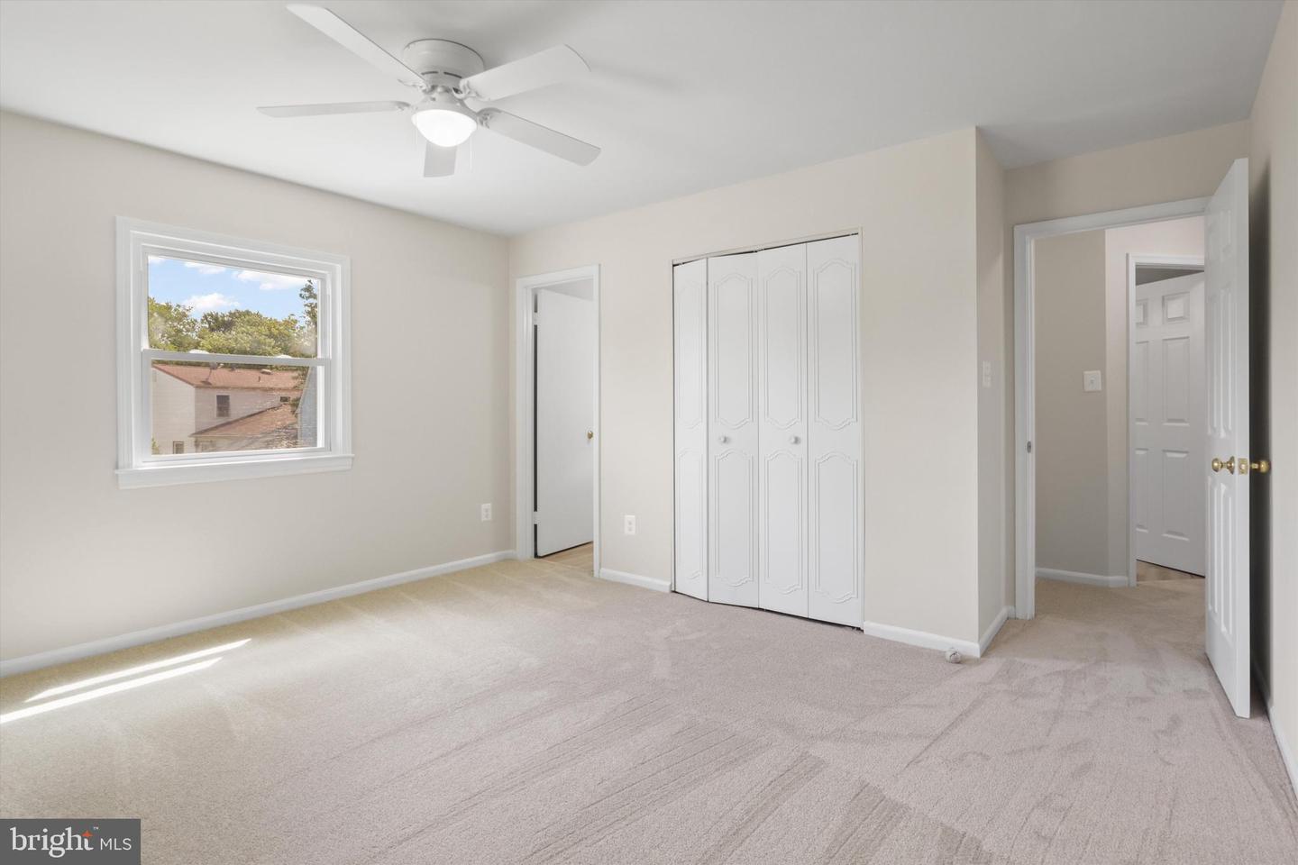 736 N YORK RD, STERLING, Virginia 20164, 4 Bedrooms Bedrooms, ,3 BathroomsBathrooms,Residential,For sale,736 N YORK RD,VALO2105956 MLS # VALO2105956