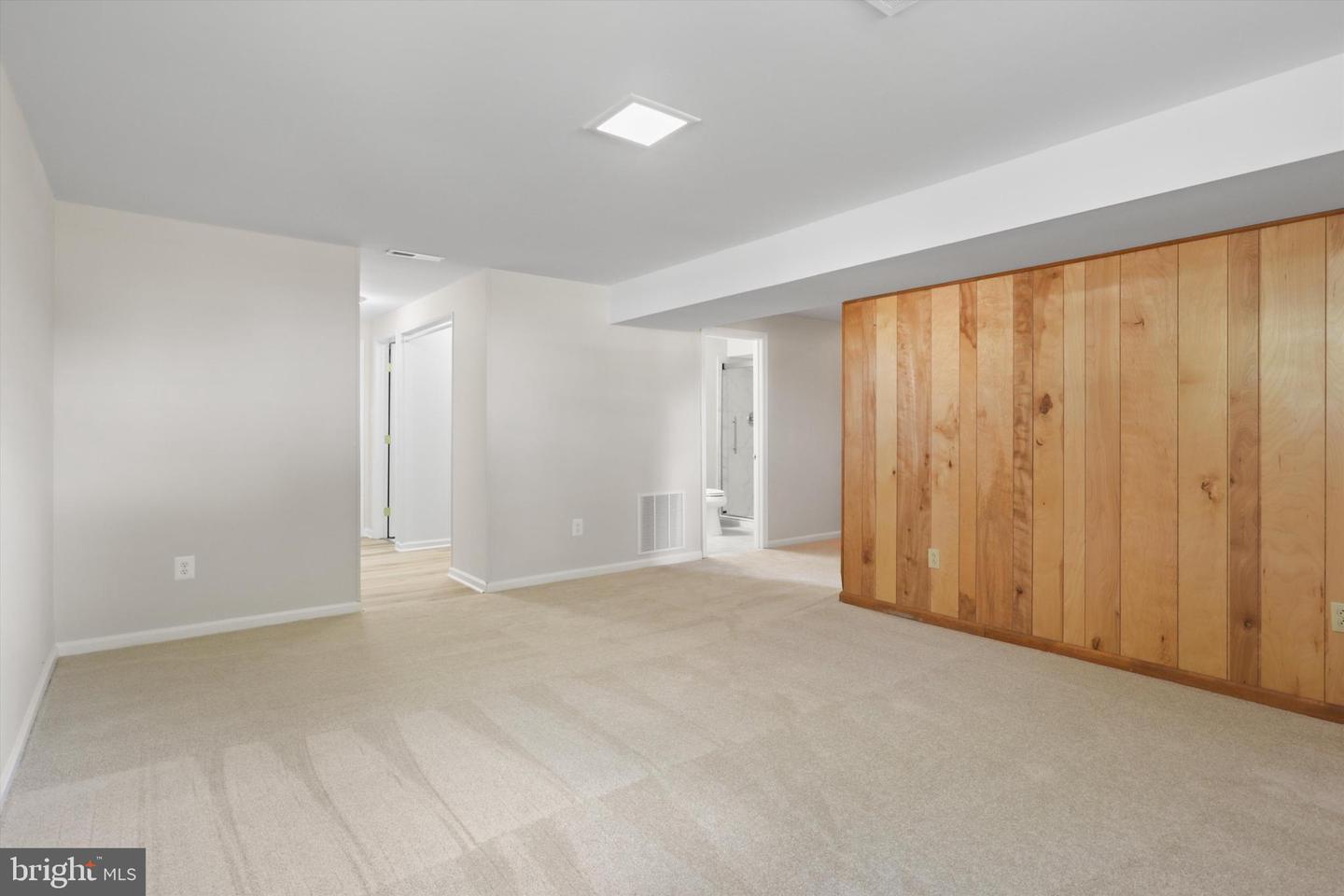 736 N YORK RD, STERLING, Virginia 20164, 4 Bedrooms Bedrooms, ,3 BathroomsBathrooms,Residential,For sale,736 N YORK RD,VALO2105956 MLS # VALO2105956