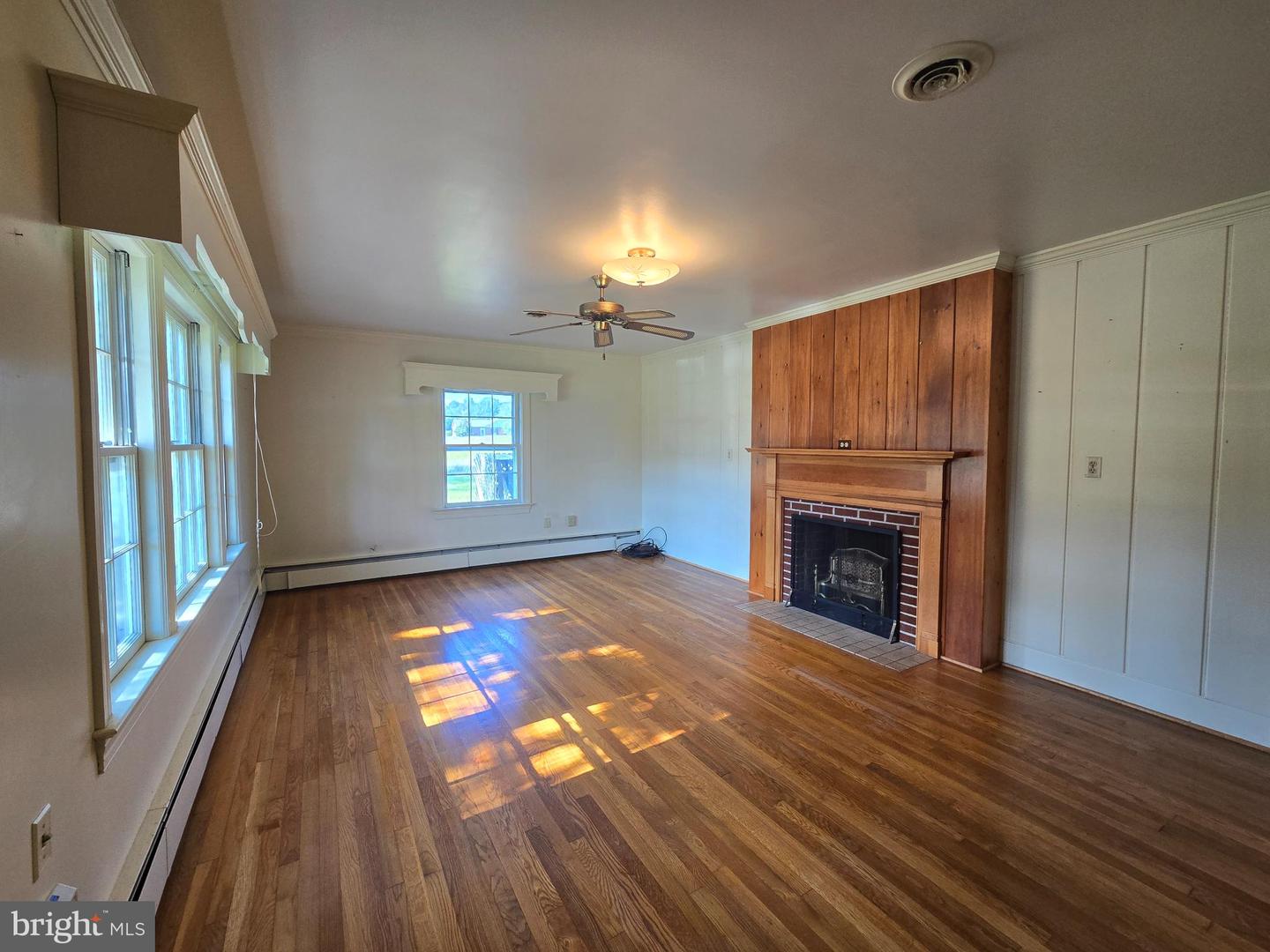 20325 CEDAR GROVE RD, CULPEPER, Virginia 22701, 4 Bedrooms Bedrooms, 6 Rooms Rooms,1 BathroomBathrooms,Residential,For sale,20325 CEDAR GROVE RD,VACU2011470 MLS # VACU2011470