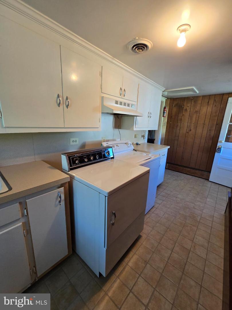 20325 CEDAR GROVE RD, CULPEPER, Virginia 22701, 4 Bedrooms Bedrooms, 6 Rooms Rooms,1 BathroomBathrooms,Residential,For sale,20325 CEDAR GROVE RD,VACU2011470 MLS # VACU2011470