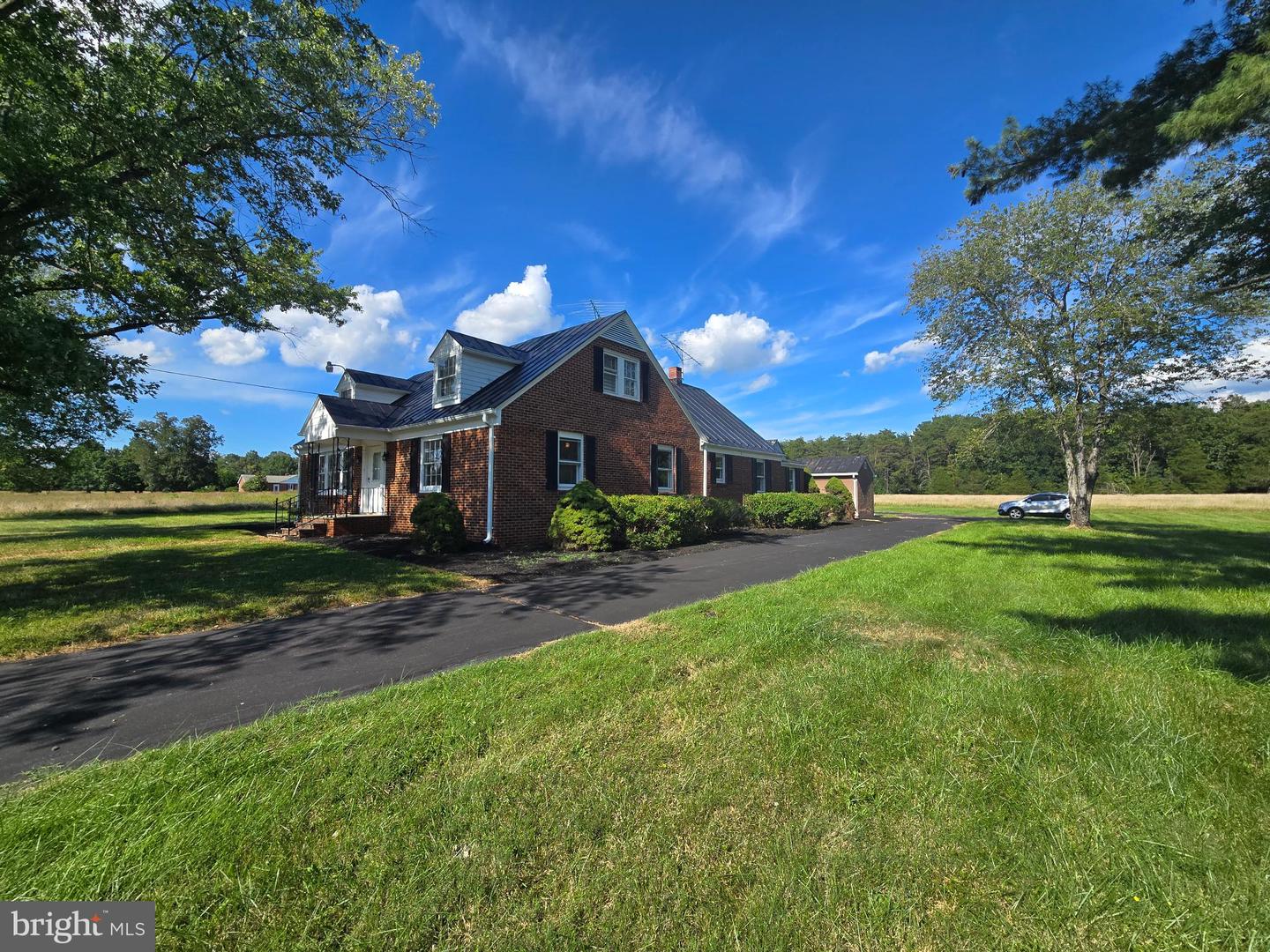 20325 CEDAR GROVE RD, CULPEPER, Virginia 22701, 4 Bedrooms Bedrooms, 6 Rooms Rooms,1 BathroomBathrooms,Residential,For sale,20325 CEDAR GROVE RD,VACU2011470 MLS # VACU2011470