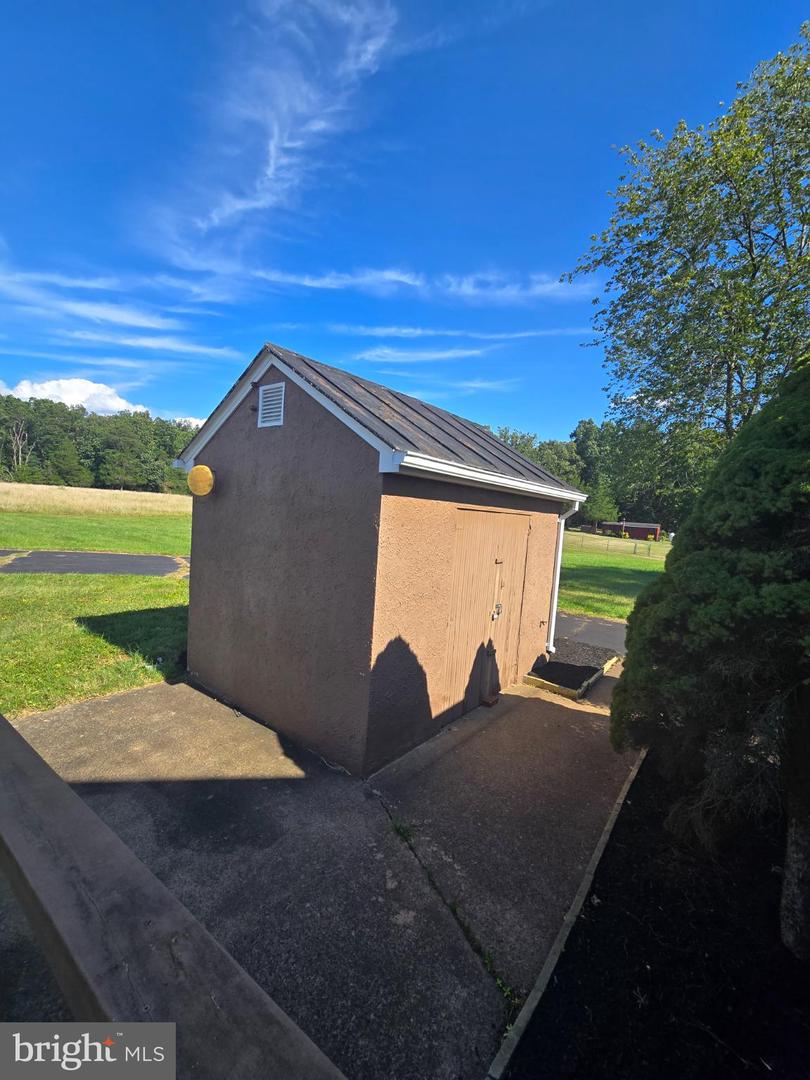 20325 CEDAR GROVE RD, CULPEPER, Virginia 22701, 4 Bedrooms Bedrooms, 6 Rooms Rooms,1 BathroomBathrooms,Residential,For sale,20325 CEDAR GROVE RD,VACU2011470 MLS # VACU2011470