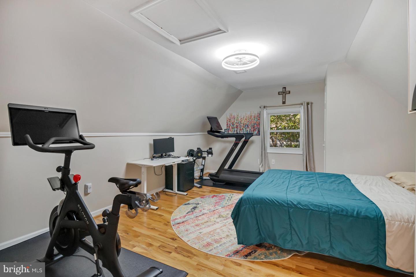2512 JAMAICA DR, ALEXANDRIA, Virginia 22303, 4 Bedrooms Bedrooms, 7 Rooms Rooms,3 BathroomsBathrooms,Residential,For sale,2512 JAMAICA DR,VAFX2264620 MLS # VAFX2264620
