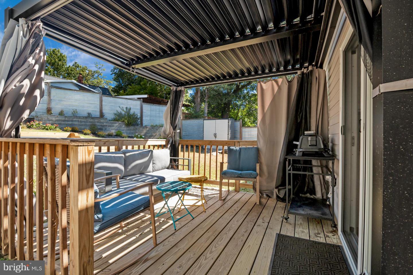 2512 JAMAICA DR, ALEXANDRIA, Virginia 22303, 4 Bedrooms Bedrooms, 7 Rooms Rooms,3 BathroomsBathrooms,Residential,For sale,2512 JAMAICA DR,VAFX2264620 MLS # VAFX2264620