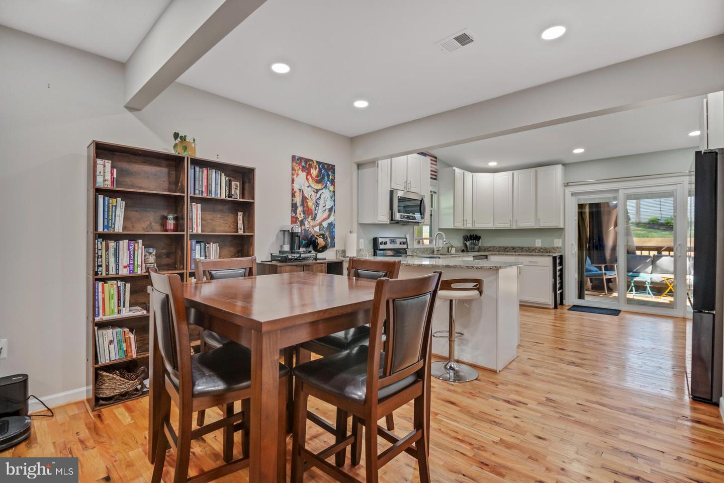 2512 JAMAICA DR, ALEXANDRIA, Virginia 22303, 4 Bedrooms Bedrooms, 7 Rooms Rooms,3 BathroomsBathrooms,Residential,For sale,2512 JAMAICA DR,VAFX2264620 MLS # VAFX2264620