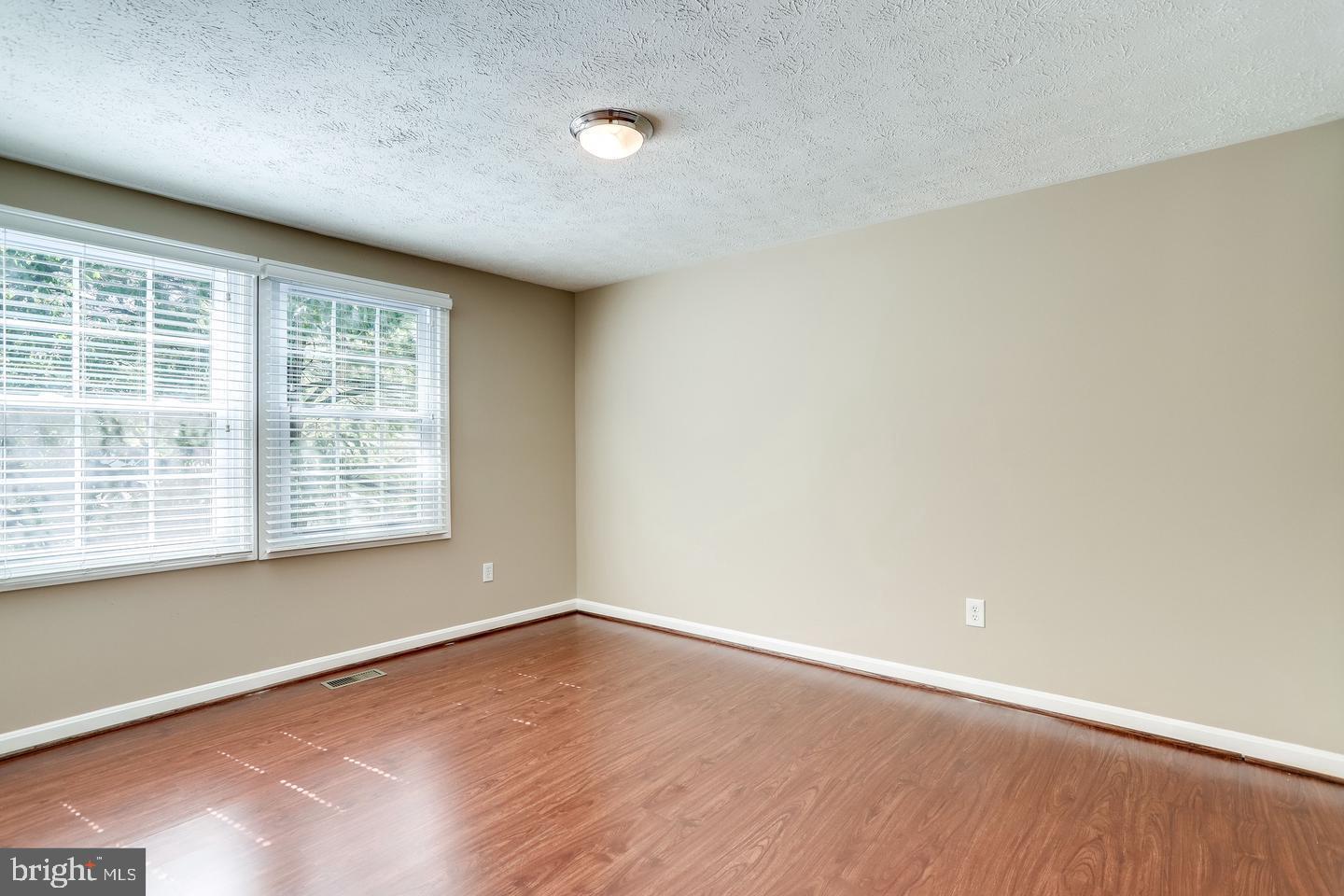 8334 TERRA GRANDE AVE, SPRINGFIELD, Virginia 22153, 5 Bedrooms Bedrooms, 9 Rooms Rooms,3 BathroomsBathrooms,Residential,For sale,8334 TERRA GRANDE AVE,VAFX2264622 MLS # VAFX2264622