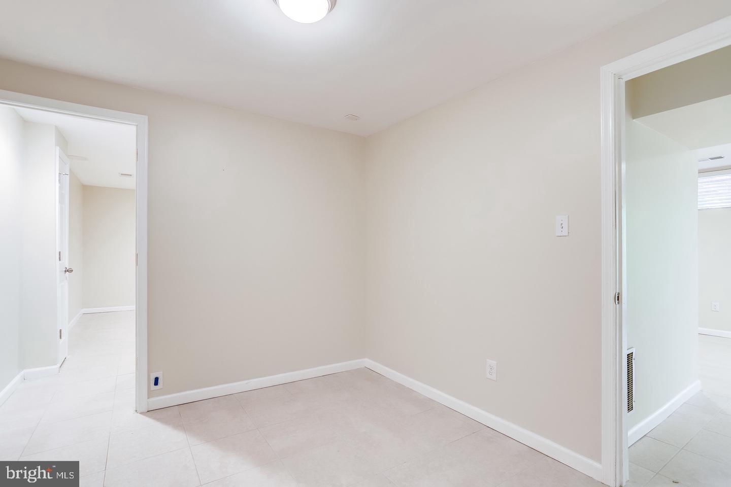 8334 TERRA GRANDE AVE, SPRINGFIELD, Virginia 22153, 5 Bedrooms Bedrooms, 9 Rooms Rooms,3 BathroomsBathrooms,Residential,For sale,8334 TERRA GRANDE AVE,VAFX2264622 MLS # VAFX2264622