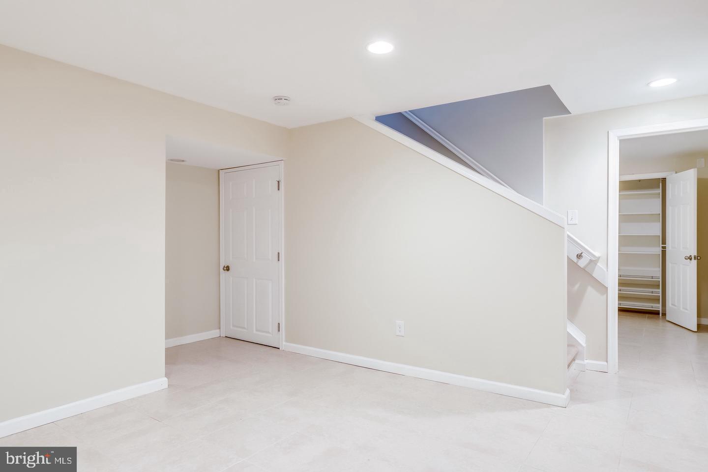 8334 TERRA GRANDE AVE, SPRINGFIELD, Virginia 22153, 5 Bedrooms Bedrooms, 9 Rooms Rooms,3 BathroomsBathrooms,Residential,For sale,8334 TERRA GRANDE AVE,VAFX2264622 MLS # VAFX2264622