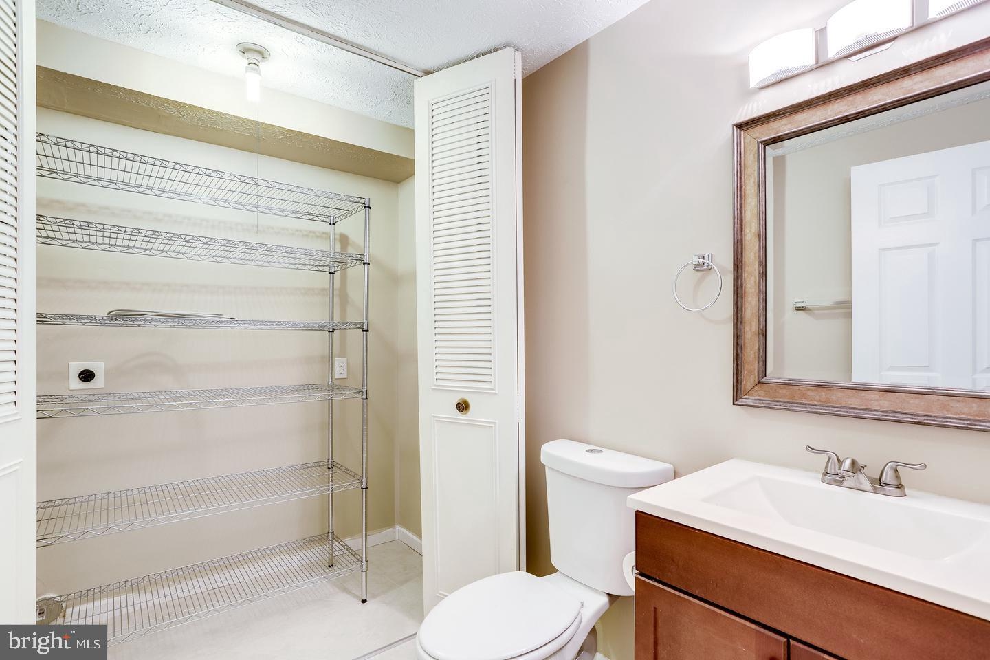 8334 TERRA GRANDE AVE, SPRINGFIELD, Virginia 22153, 5 Bedrooms Bedrooms, 9 Rooms Rooms,3 BathroomsBathrooms,Residential,For sale,8334 TERRA GRANDE AVE,VAFX2264622 MLS # VAFX2264622