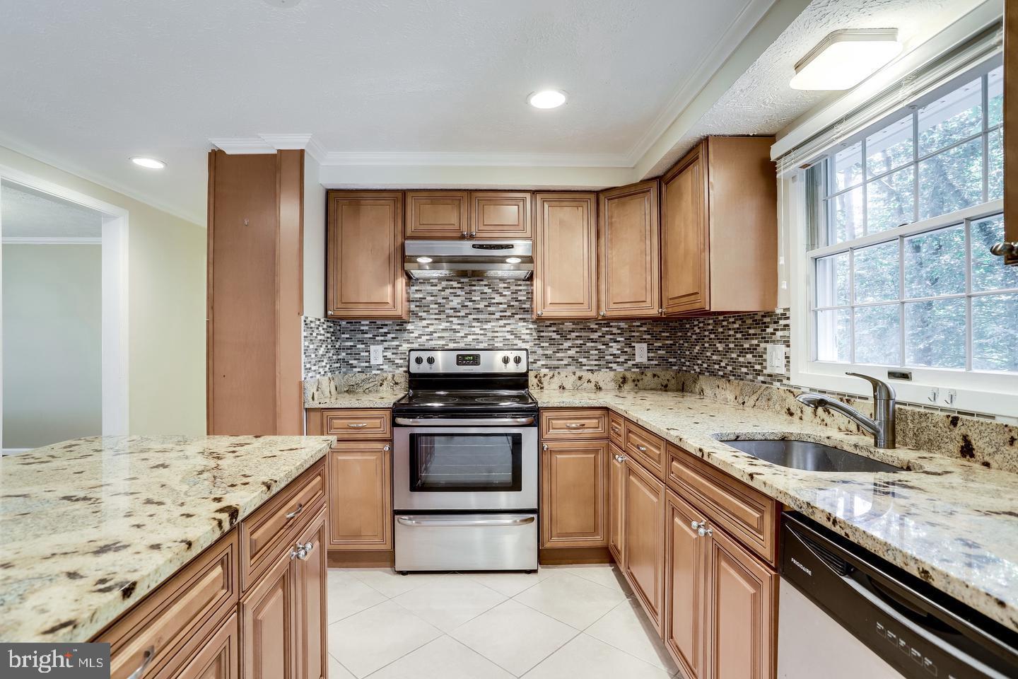 8334 TERRA GRANDE AVE, SPRINGFIELD, Virginia 22153, 5 Bedrooms Bedrooms, 9 Rooms Rooms,3 BathroomsBathrooms,Residential,For sale,8334 TERRA GRANDE AVE,VAFX2264622 MLS # VAFX2264622