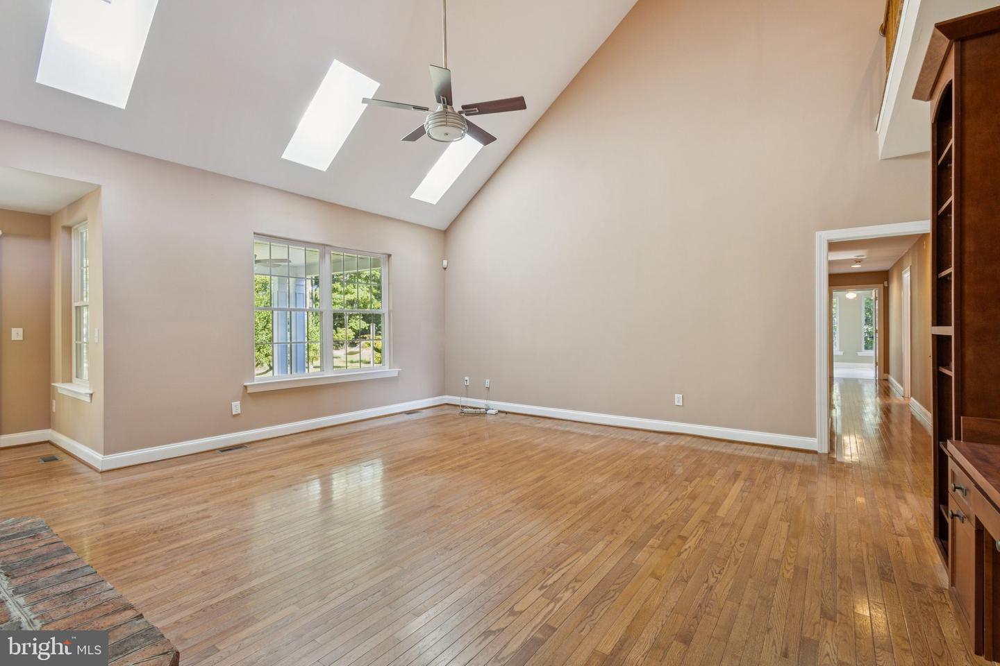 8612 SANDY BEACH LN, KING GEORGE, Virginia 22485, 4 Bedrooms Bedrooms, ,4 BathroomsBathrooms,Residential,For sale,8612 SANDY BEACH LN,VAKG2006956 MLS # VAKG2006956