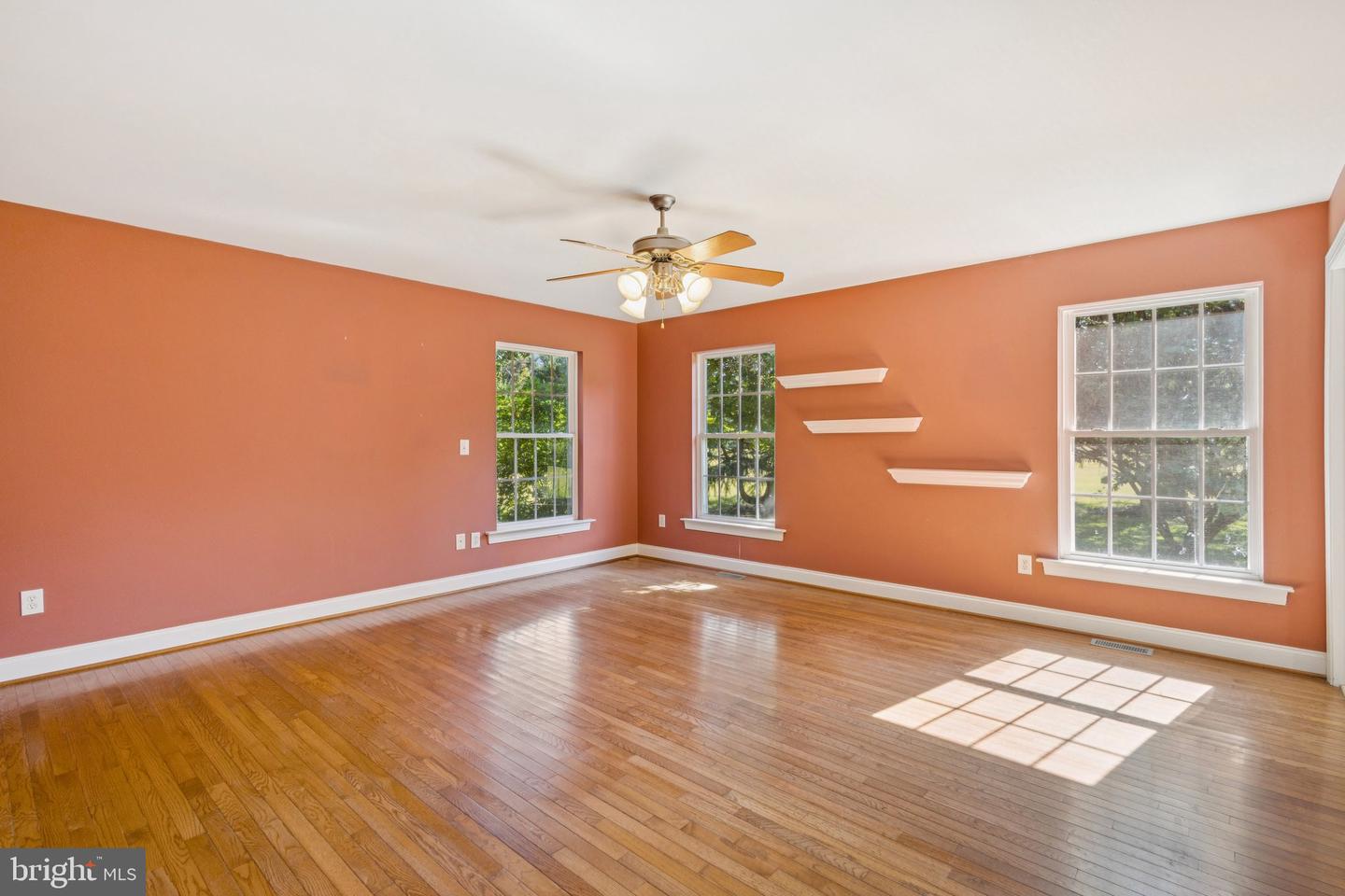 8612 SANDY BEACH LN, KING GEORGE, Virginia 22485, 4 Bedrooms Bedrooms, ,4 BathroomsBathrooms,Residential,For sale,8612 SANDY BEACH LN,VAKG2006956 MLS # VAKG2006956