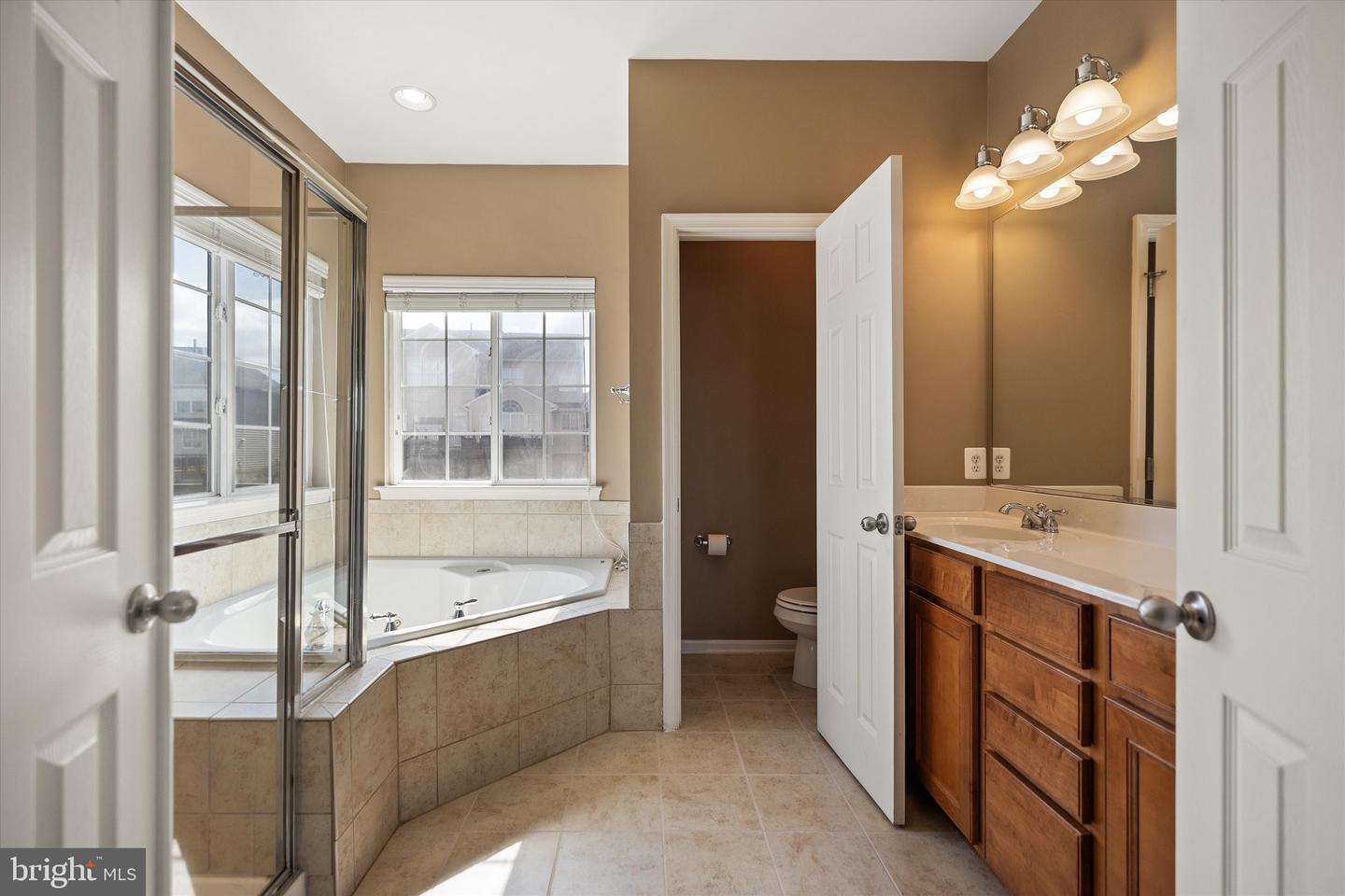 2812 RIDGETOP CT, WINCHESTER, Virginia 22601, 4 Bedrooms Bedrooms, ,3 BathroomsBathrooms,Residential,For sale,2812 RIDGETOP CT,VAWI2009012 MLS # VAWI2009012