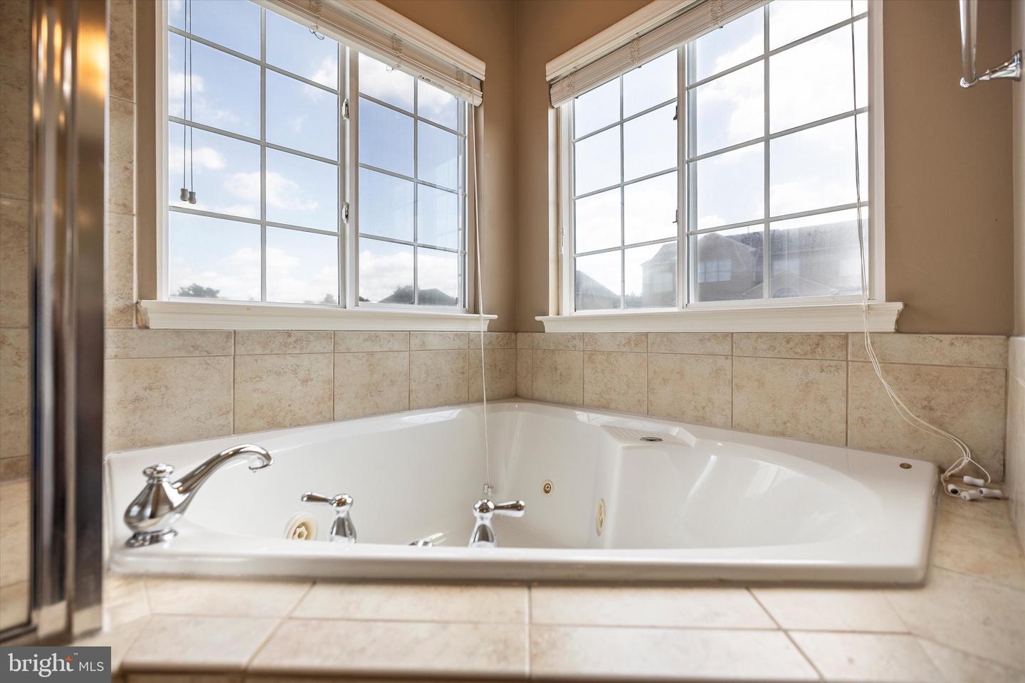 2812 RIDGETOP CT, WINCHESTER, Virginia 22601, 4 Bedrooms Bedrooms, ,3 BathroomsBathrooms,Residential,For sale,2812 RIDGETOP CT,VAWI2009012 MLS # VAWI2009012