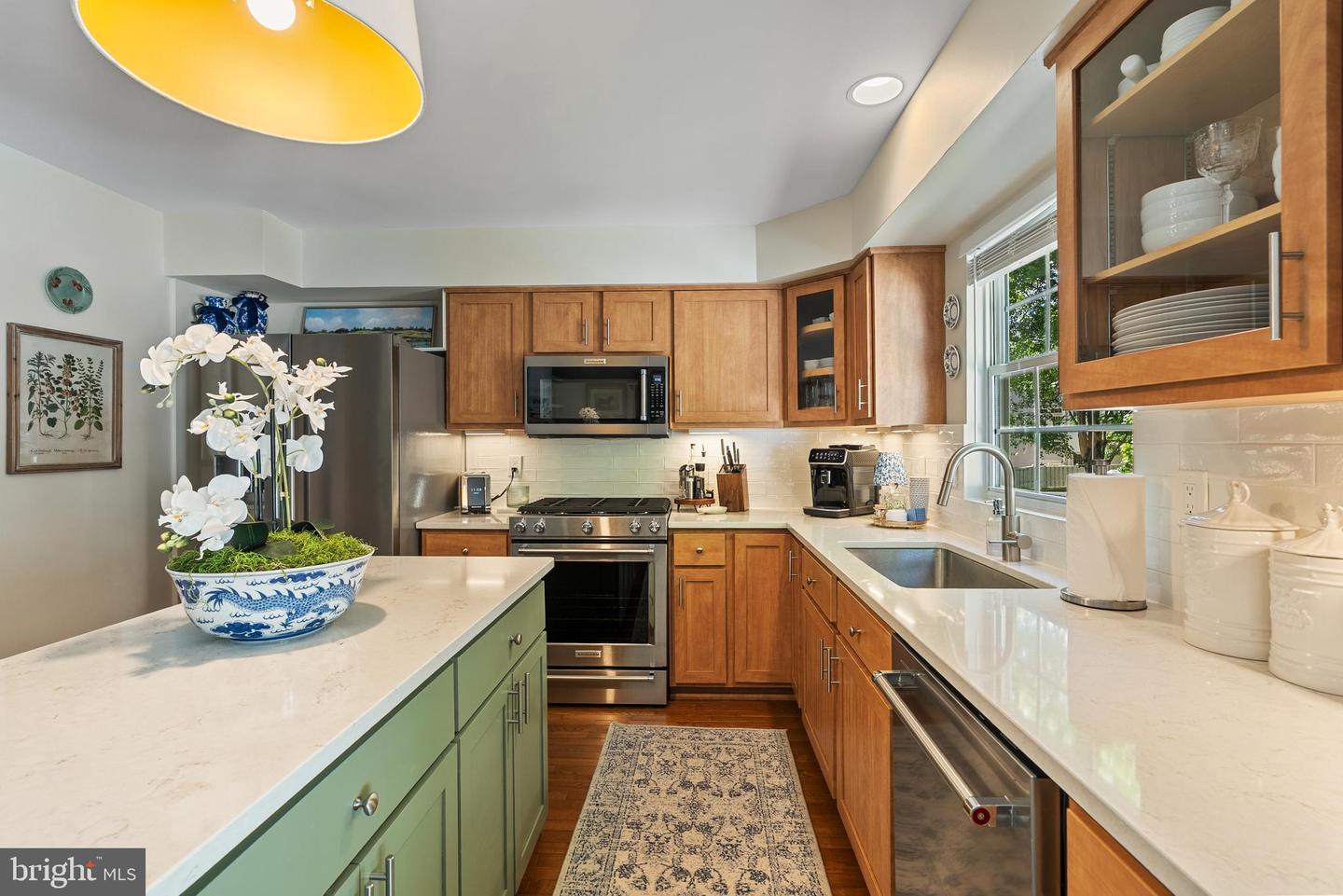 2702 CHANBOURNE WAY, VIENNA, Virginia 22181, 3 Bedrooms Bedrooms, ,3 BathroomsBathrooms,Residential,For sale,2702 CHANBOURNE WAY,VAFX2264680 MLS # VAFX2264680