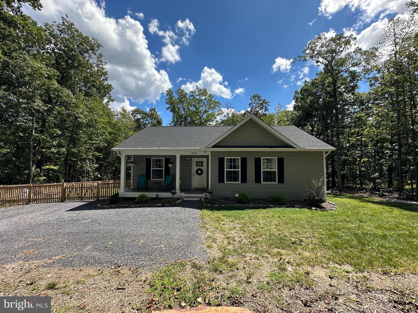 414 RACCOON DR, WINCHESTER, Virginia 22602, 3 Bedrooms Bedrooms, ,2 BathroomsBathrooms,Residential,For sale,414 RACCOON DR,VAFV2036574 MLS # VAFV2036574