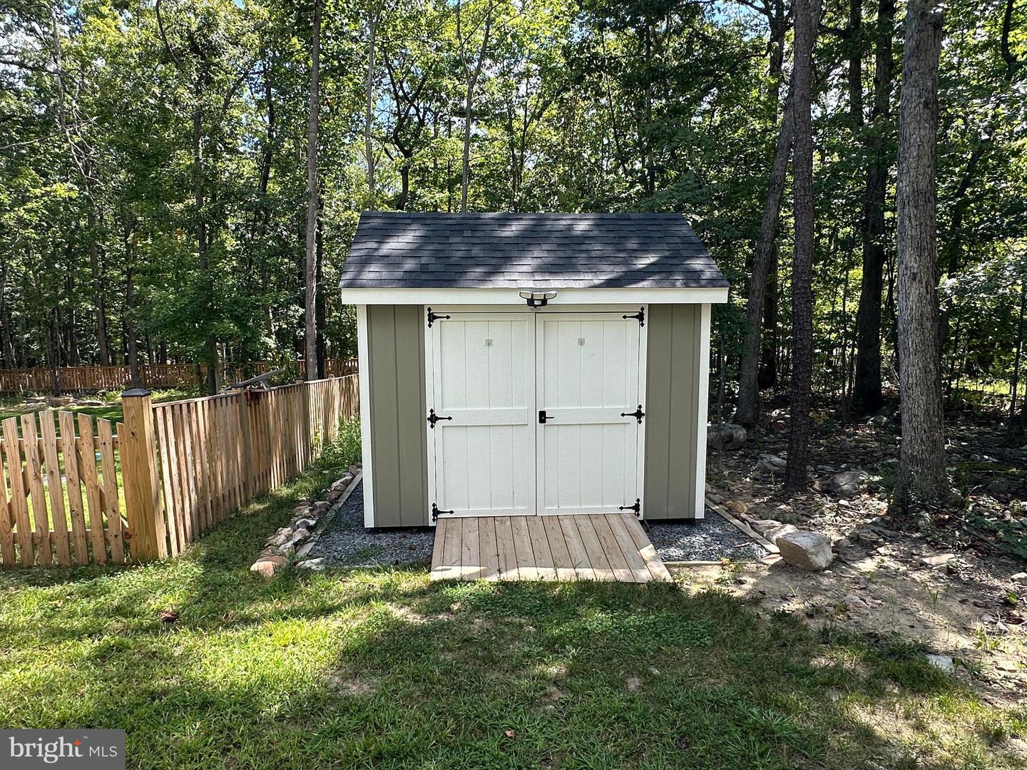 414 RACCOON DR, WINCHESTER, Virginia 22602, 3 Bedrooms Bedrooms, ,2 BathroomsBathrooms,Residential,For sale,414 RACCOON DR,VAFV2036574 MLS # VAFV2036574