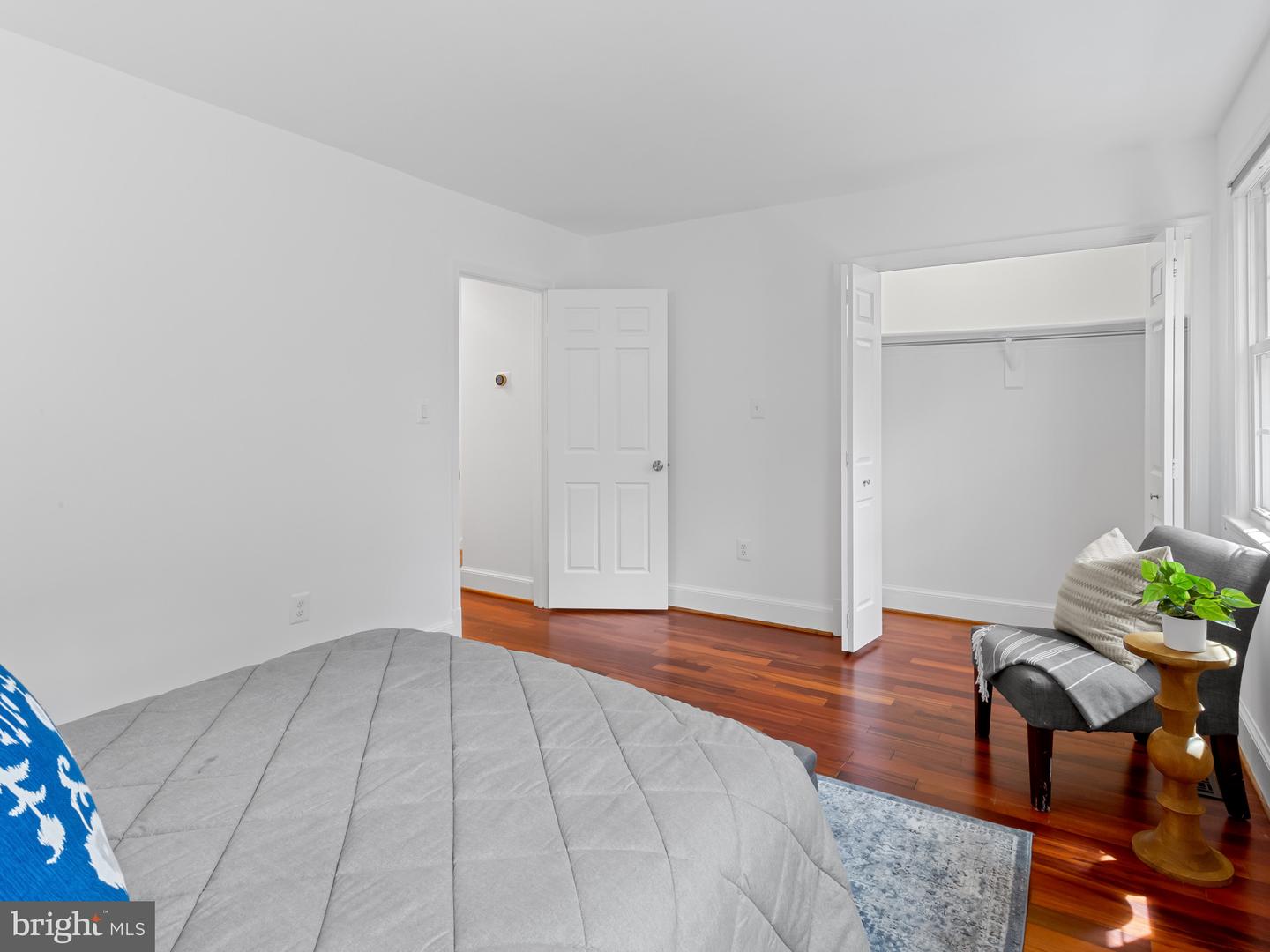 3275 SUTTON PL NW #B, WASHINGTON, District Of Columbia 20016, 2 Bedrooms Bedrooms, ,2 BathroomsBathrooms,Residential,For sale,3275 SUTTON PL NW #B,DCDC2220132 MLS # DCDC2220132