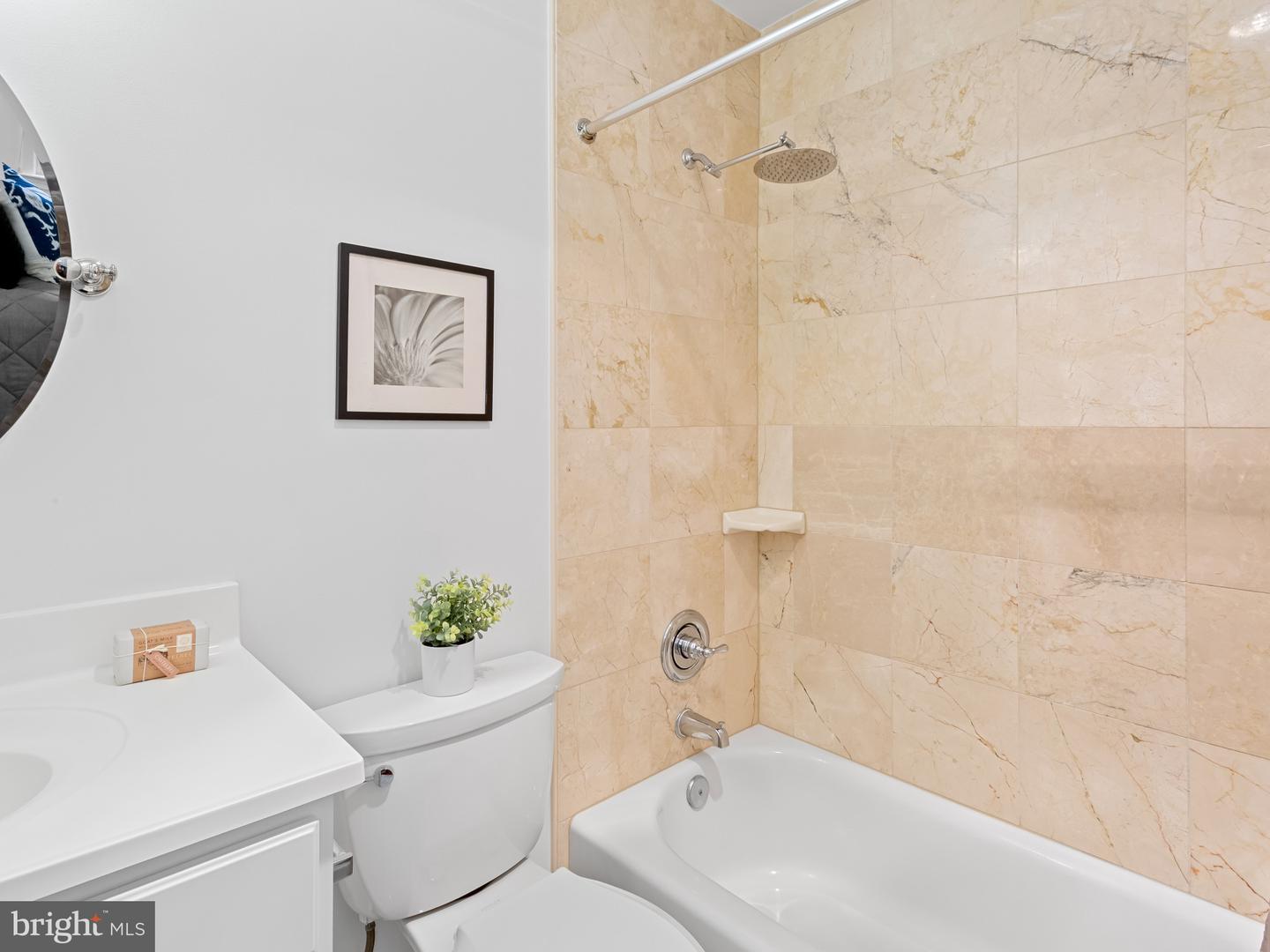 3275 SUTTON PL NW #B, WASHINGTON, District Of Columbia 20016, 2 Bedrooms Bedrooms, ,2 BathroomsBathrooms,Residential,For sale,3275 SUTTON PL NW #B,DCDC2220132 MLS # DCDC2220132