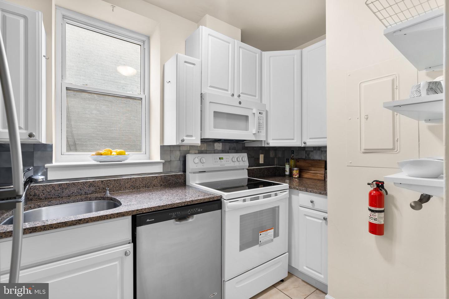 1742 U ST NW #101, WASHINGTON, District Of Columbia 20009, 2 Bedrooms Bedrooms, ,2 BathroomsBathrooms,Residential,For sale,1742 U ST NW #101,DCDC2220136 MLS # DCDC2220136