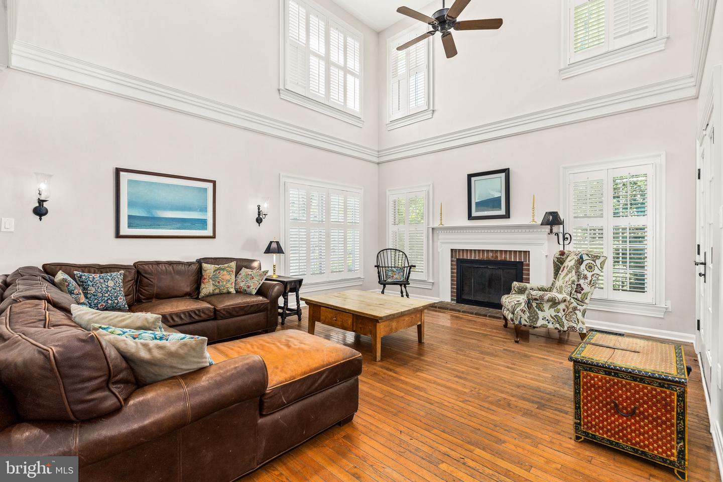 1263 DARTMOUTH CT, ALEXANDRIA, Virginia 22314, 5 Bedrooms Bedrooms, ,3 BathroomsBathrooms,Residential,For sale,1263 DARTMOUTH CT,VAAX2049264 MLS # VAAX2049264