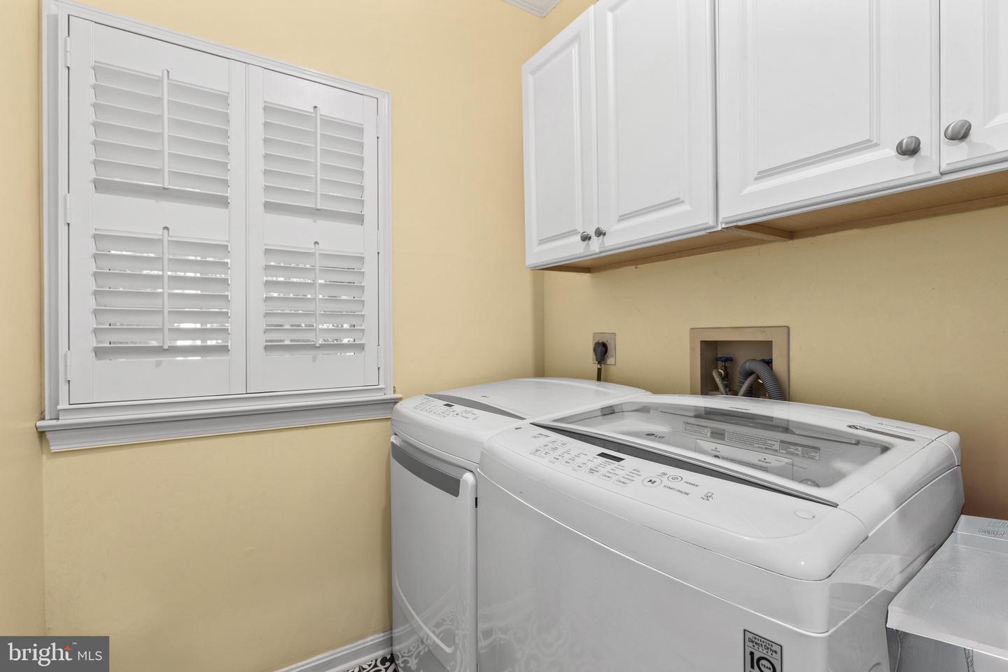 1263 DARTMOUTH CT, ALEXANDRIA, Virginia 22314, 5 Bedrooms Bedrooms, ,3 BathroomsBathrooms,Residential,For sale,1263 DARTMOUTH CT,VAAX2049264 MLS # VAAX2049264