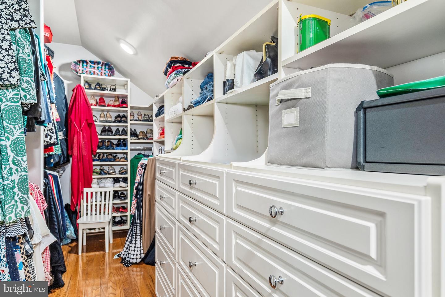 1263 DARTMOUTH CT, ALEXANDRIA, Virginia 22314, 5 Bedrooms Bedrooms, ,3 BathroomsBathrooms,Residential,For sale,1263 DARTMOUTH CT,VAAX2049264 MLS # VAAX2049264