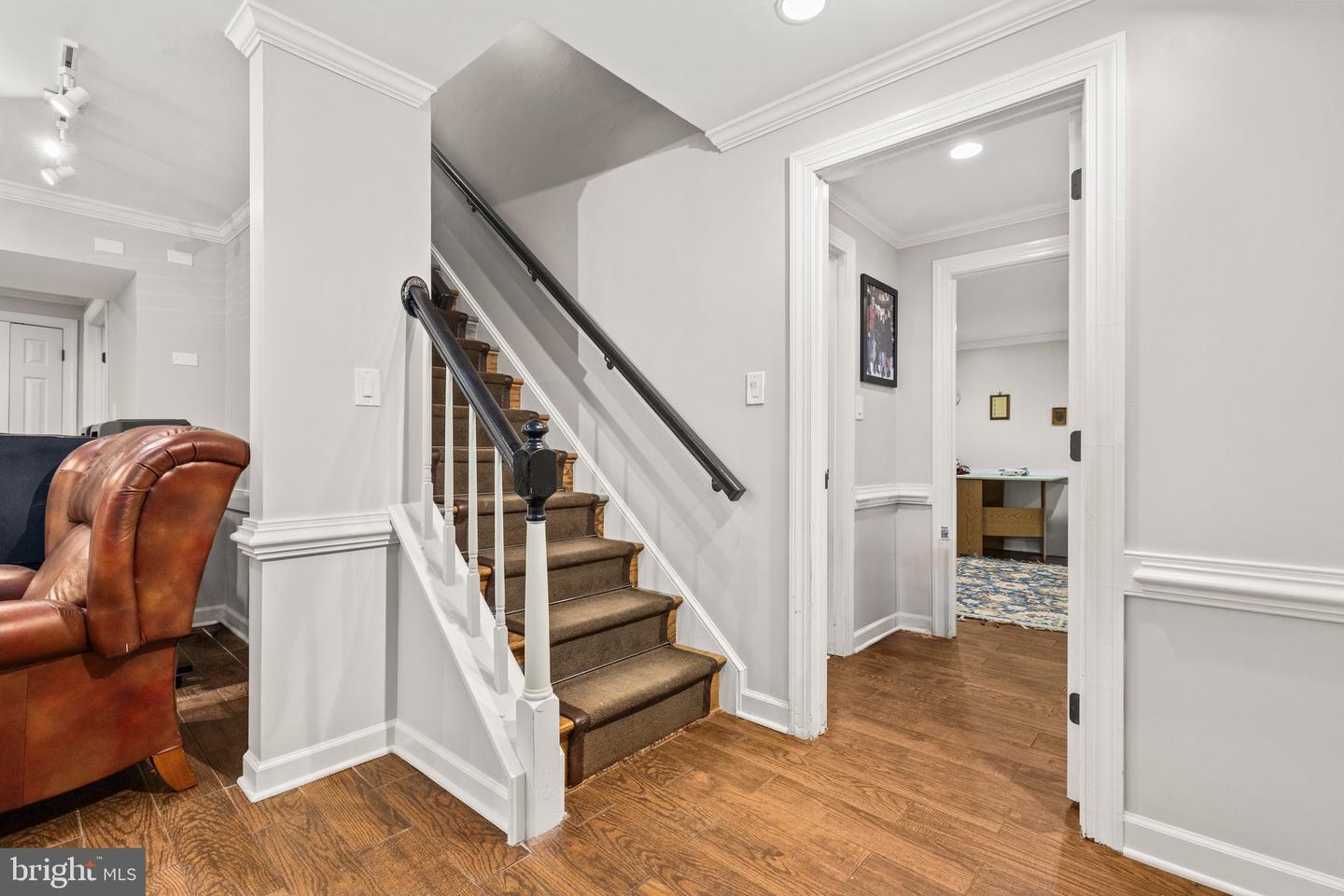 1263 DARTMOUTH CT, ALEXANDRIA, Virginia 22314, 5 Bedrooms Bedrooms, ,3 BathroomsBathrooms,Residential,For sale,1263 DARTMOUTH CT,VAAX2049264 MLS # VAAX2049264