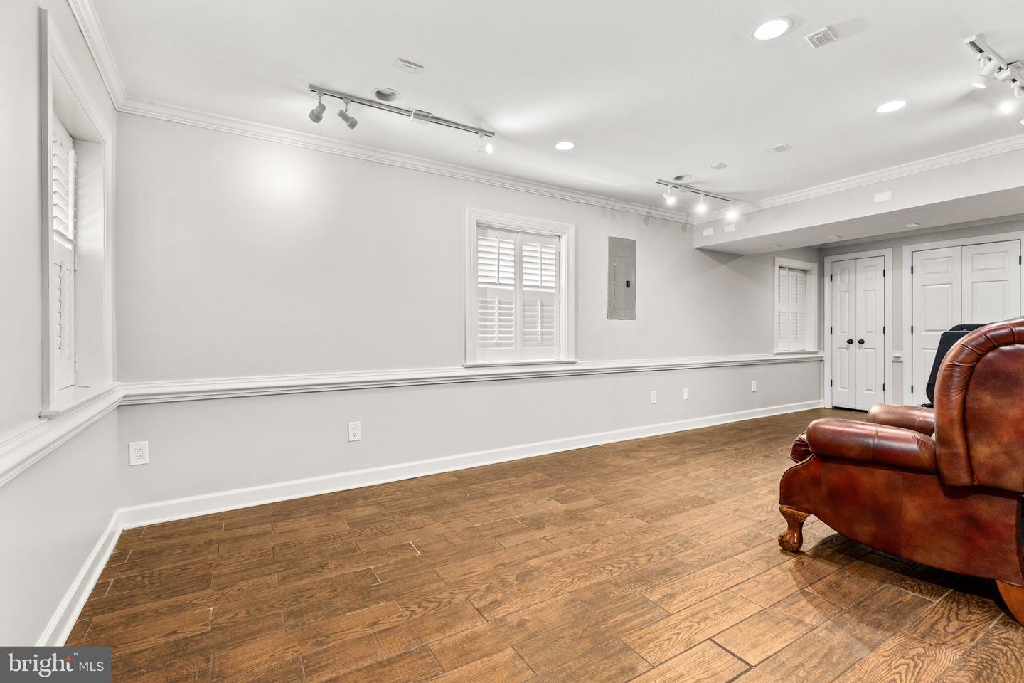 1263 DARTMOUTH CT, ALEXANDRIA, Virginia 22314, 5 Bedrooms Bedrooms, ,3 BathroomsBathrooms,Residential,For sale,1263 DARTMOUTH CT,VAAX2049264 MLS # VAAX2049264