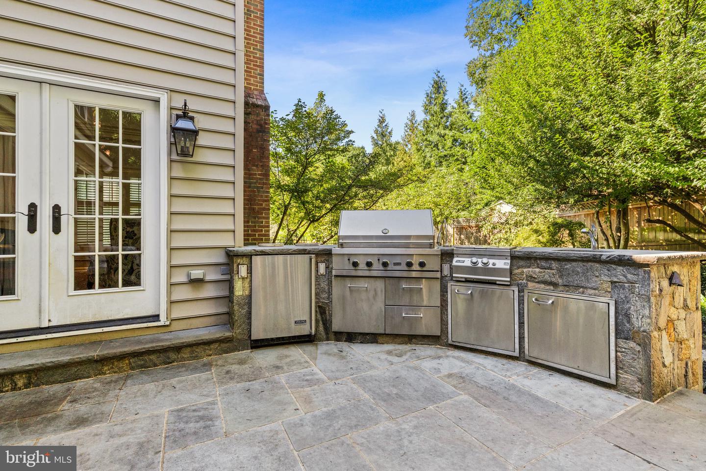 1263 DARTMOUTH CT, ALEXANDRIA, Virginia 22314, 5 Bedrooms Bedrooms, ,3 BathroomsBathrooms,Residential,For sale,1263 DARTMOUTH CT,VAAX2049264 MLS # VAAX2049264
