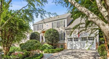1263 DARTMOUTH CT, ALEXANDRIA, Virginia 22314, 5 Bedrooms Bedrooms, ,3 BathroomsBathrooms,Residential,For sale,1263 DARTMOUTH CT,VAAX2049264 MLS # VAAX2049264