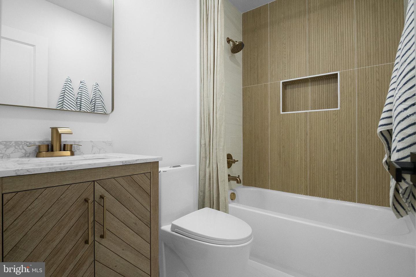 1709 LANG PL NE, WASHINGTON, District Of Columbia 20002, 4 Bedrooms Bedrooms, ,3 BathroomsBathrooms,Residential,For sale,1709 LANG PL NE,DCDC2220182 MLS # DCDC2220182