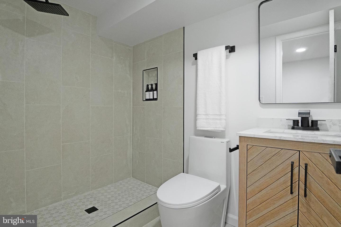 1709 LANG PL NE, WASHINGTON, District Of Columbia 20002, 4 Bedrooms Bedrooms, ,3 BathroomsBathrooms,Residential,For sale,1709 LANG PL NE,DCDC2220182 MLS # DCDC2220182