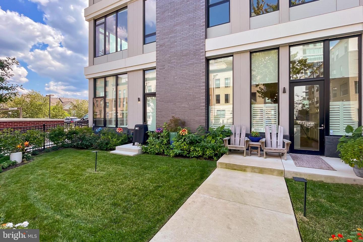801 N FAIRFAX ST #132, ALEXANDRIA, Virginia 22314, 4 Bedrooms Bedrooms, ,4 BathroomsBathrooms,Residential,For sale,801 N FAIRFAX ST #132,VAAX2049274 MLS # VAAX2049274