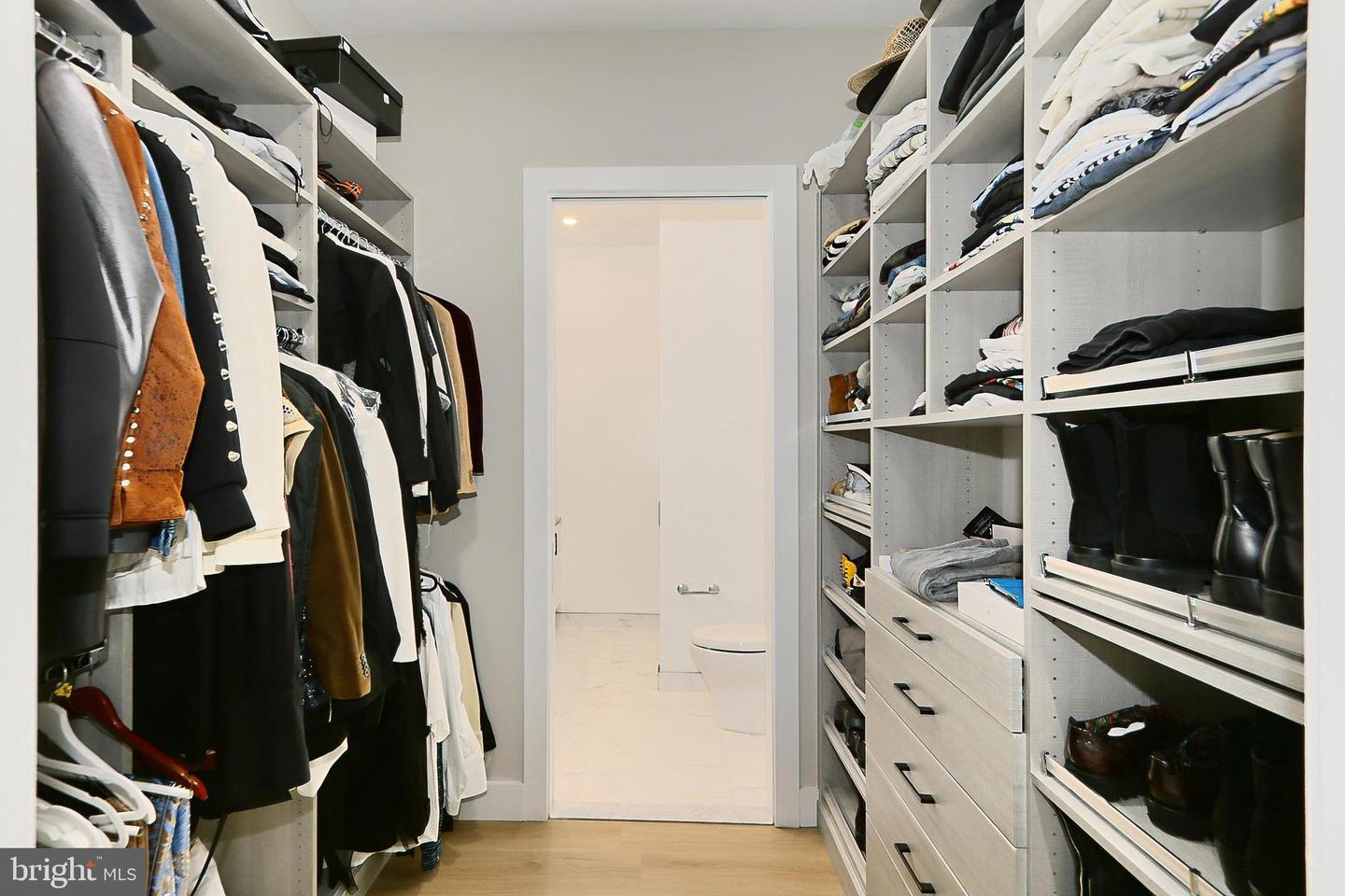 801 N FAIRFAX ST #132, ALEXANDRIA, Virginia 22314, 4 Bedrooms Bedrooms, ,4 BathroomsBathrooms,Residential,For sale,801 N FAIRFAX ST #132,VAAX2049274 MLS # VAAX2049274