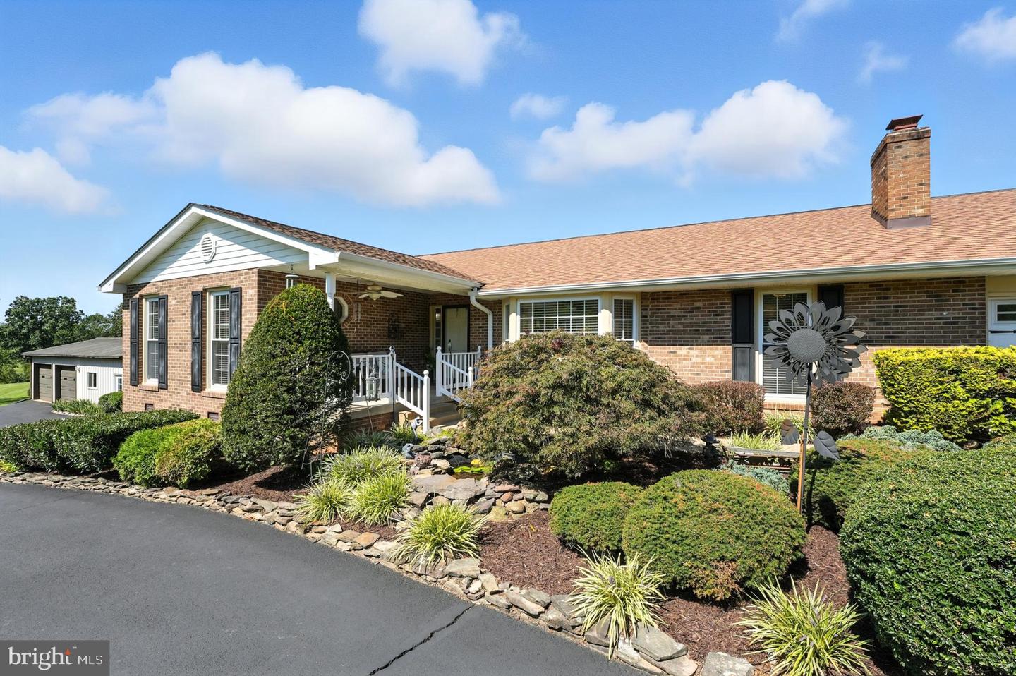 6507 JAMES MONROE HWY, CULPEPER, Virginia 22701, 3 Bedrooms Bedrooms, 10 Rooms Rooms,3 BathroomsBathrooms,Residential,For sale,6507 JAMES MONROE HWY,VACU2011476 MLS # VACU2011476