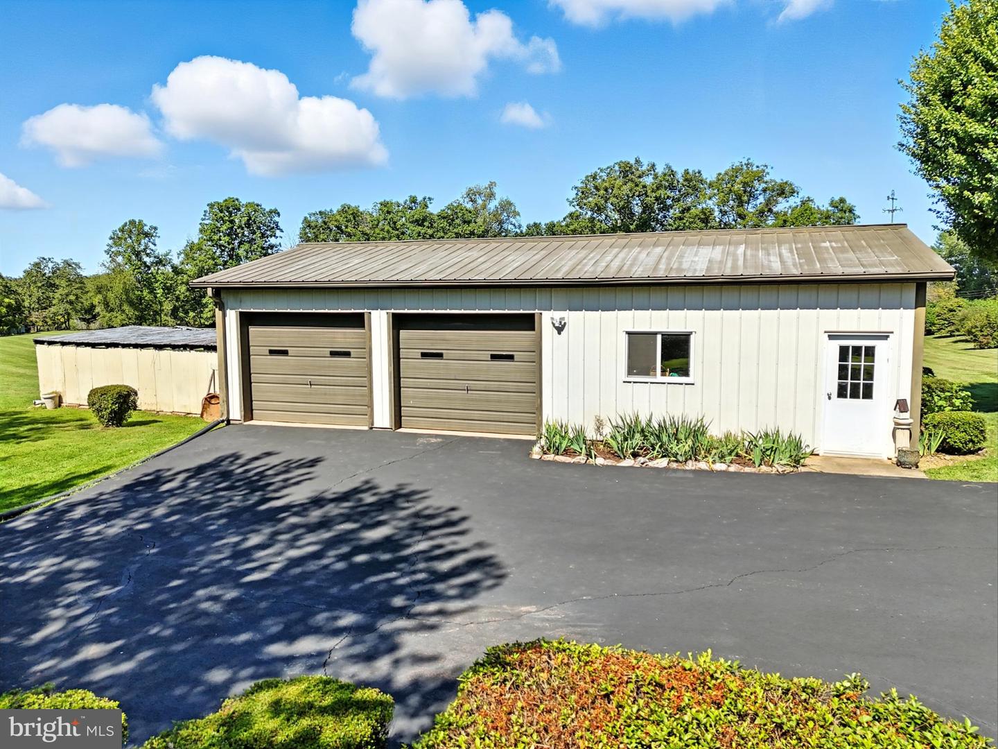 6507 JAMES MONROE HWY, CULPEPER, Virginia 22701, 3 Bedrooms Bedrooms, 10 Rooms Rooms,3 BathroomsBathrooms,Residential,For sale,6507 JAMES MONROE HWY,VACU2011476 MLS # VACU2011476