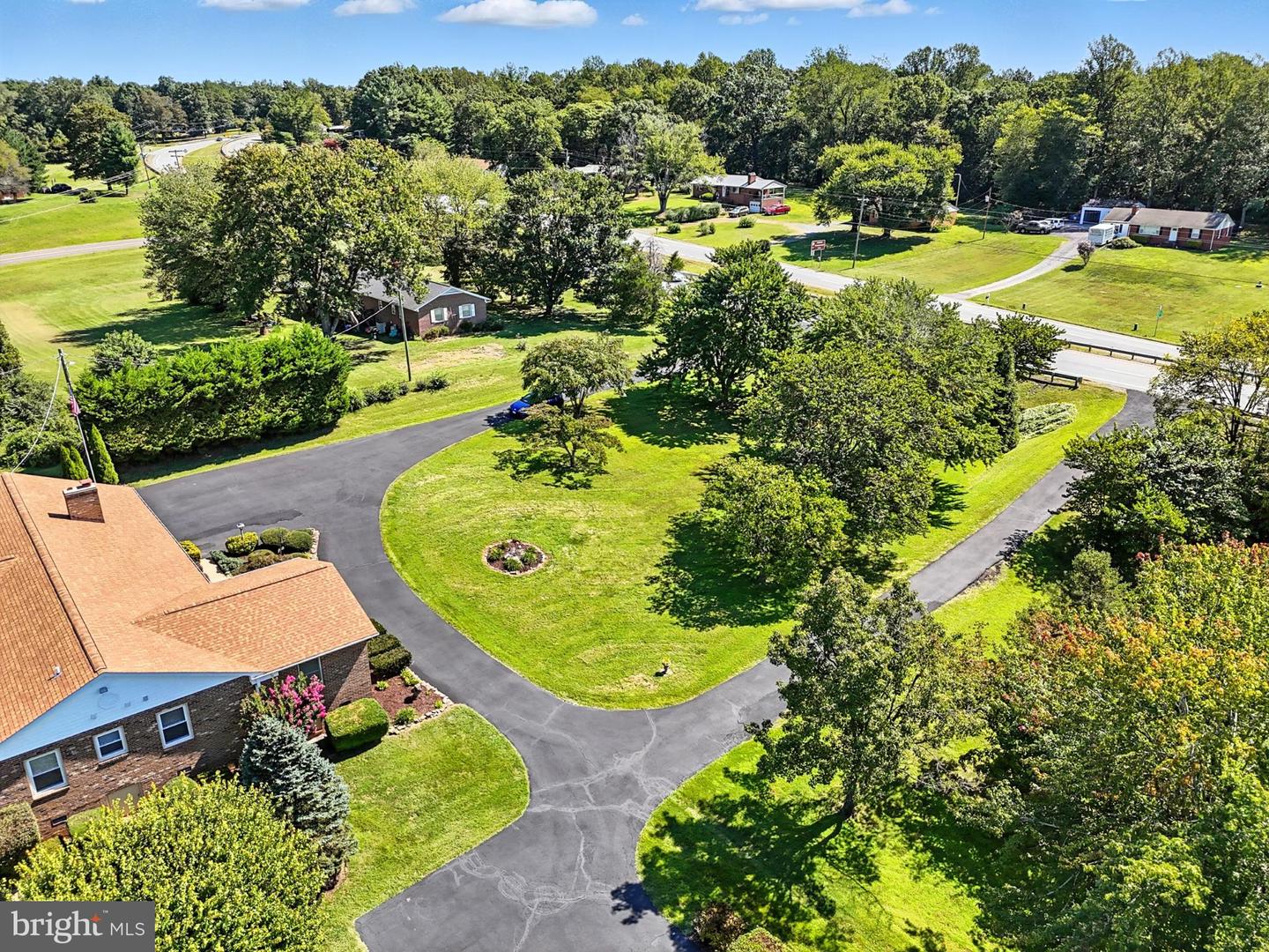 6507 JAMES MONROE HWY, CULPEPER, Virginia 22701, 3 Bedrooms Bedrooms, 10 Rooms Rooms,3 BathroomsBathrooms,Residential,For sale,6507 JAMES MONROE HWY,VACU2011476 MLS # VACU2011476