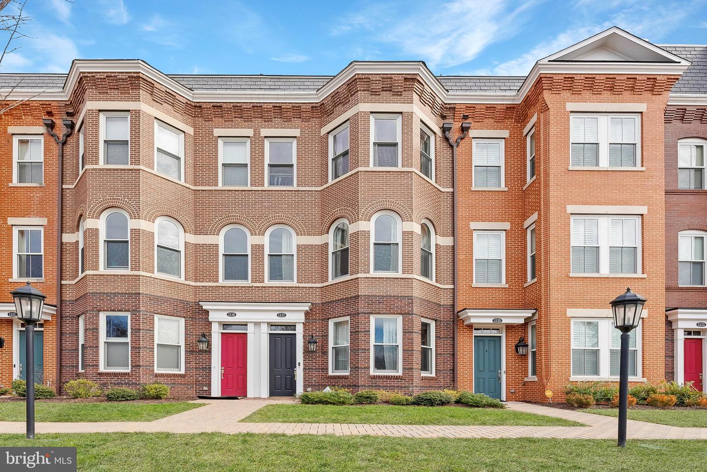 1117 E ABINGDON DR, ALEXANDRIA, Virginia 22314, 3 Bedrooms Bedrooms, ,3 BathroomsBathrooms,Residential,For sale,1117 E ABINGDON DR,VAAX2049284 MLS # VAAX2049284